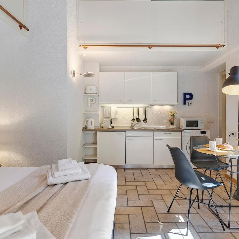 Studio Apartment 1 Min From Lake - Casa con 1 Camera da Letto - 4