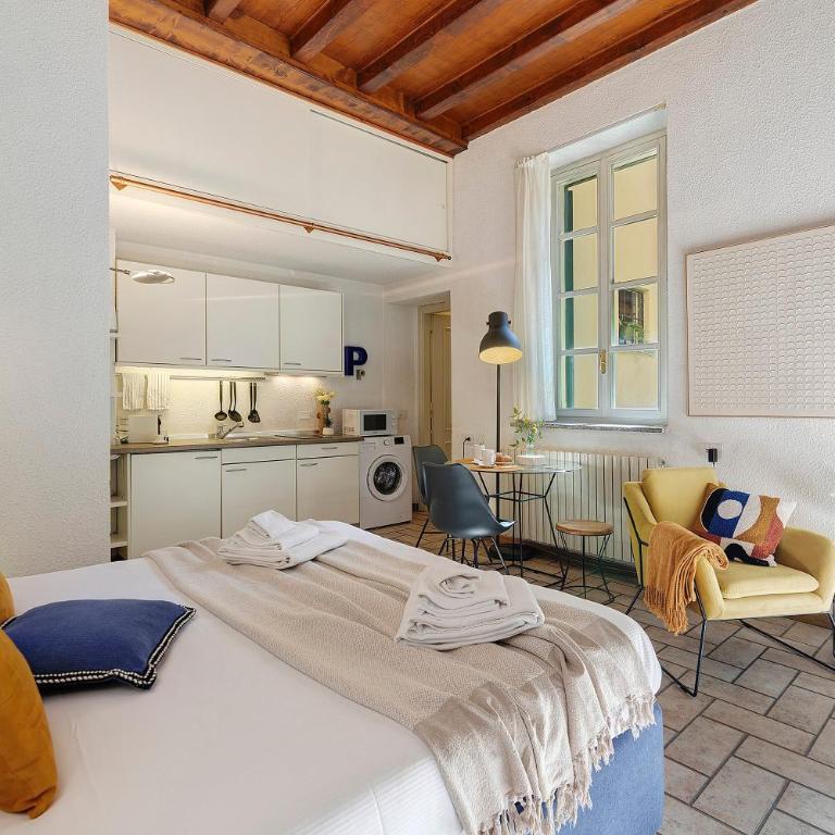 Studio Apartment 1 Min From Lake - Casa con 1 Camera da Letto - 10