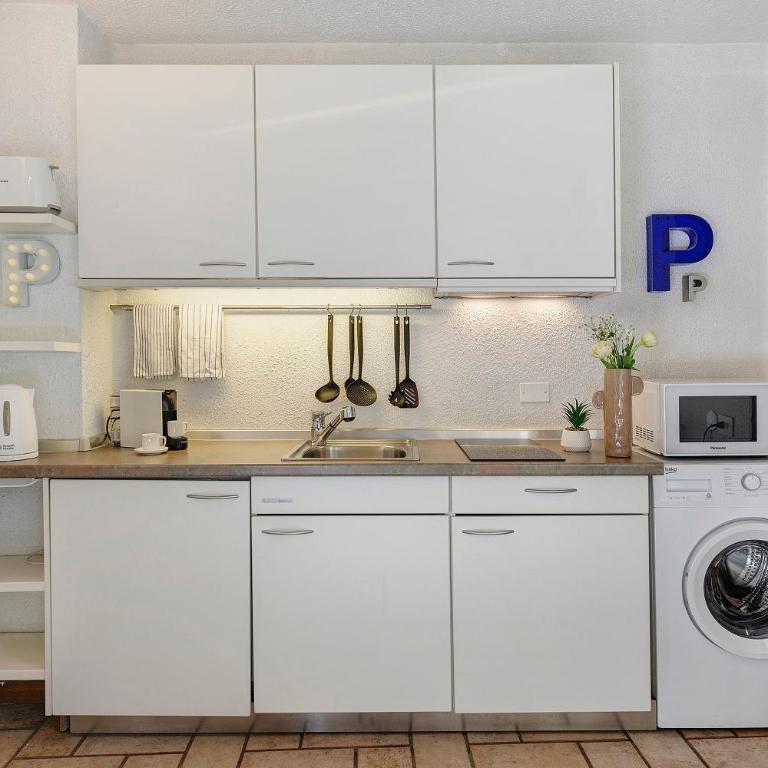 Studio Apartment 1 Min From Lake - Casa con 1 Camera da Letto - 5