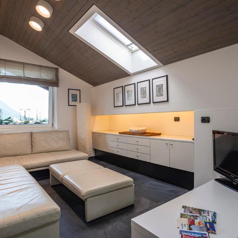 Tubris Living - Appartamento Deluxe con 2 Camere da Letto e Vista Giardino - 5