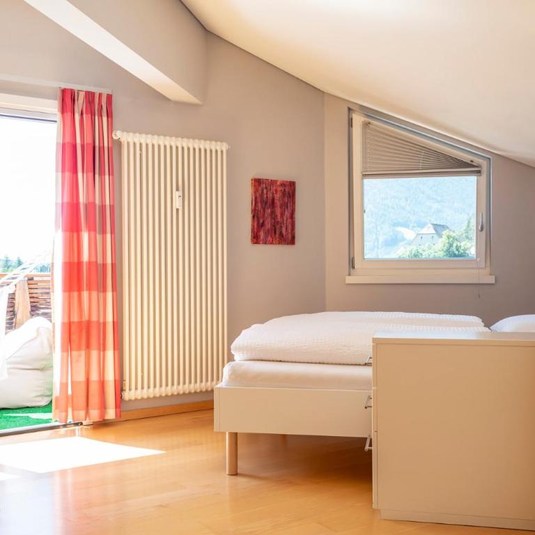 Tubris Living - Appartamento Deluxe con 2 Camere da Letto e Vista Giardino - 4