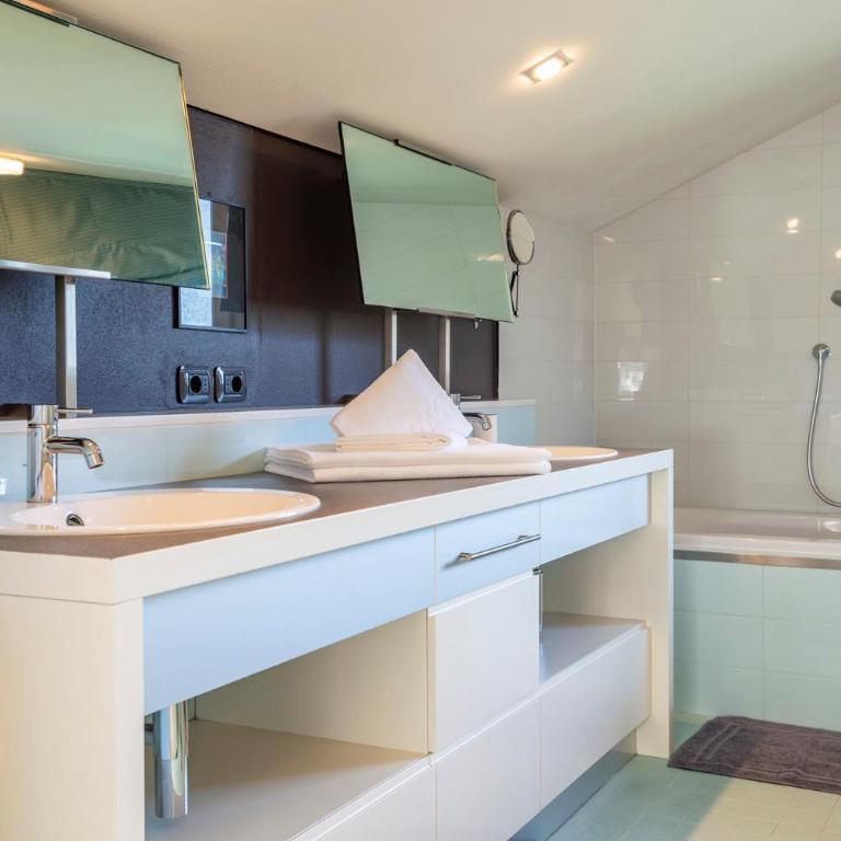 Tubris Living - Appartamento Deluxe con 2 Camere da Letto e Vista Giardino - 25