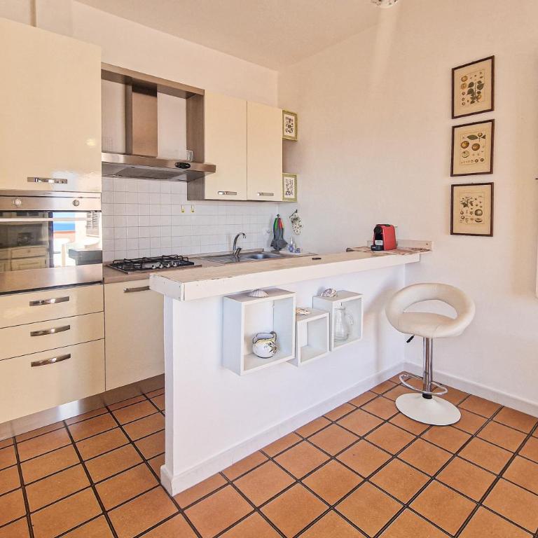 Trilocale Maestrale Beach - Casa con 2 Camere da Letto - 4