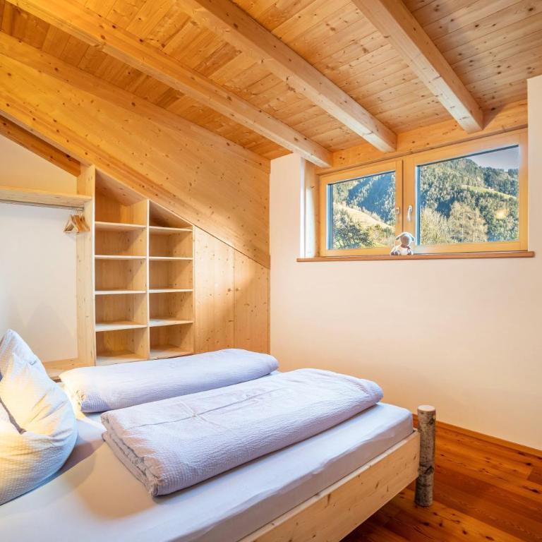 Kreuzplonhof Apt Dorfblick - Two-Bedroom Deluxe Apartment with Garden View - 24