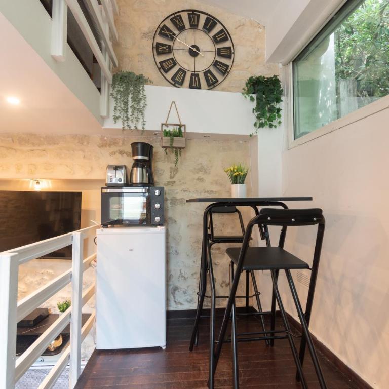 Duplex Parisien charmant métro13 - Apartment with Terrace - 27
