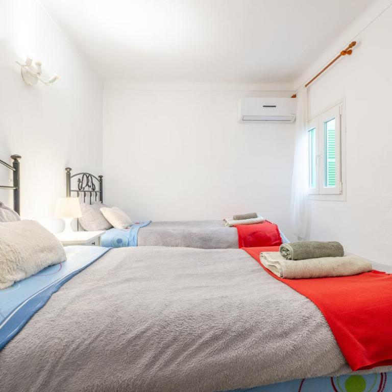 Fantastic - Two-Bedroom Deluxe Apartment with Balcony - 12