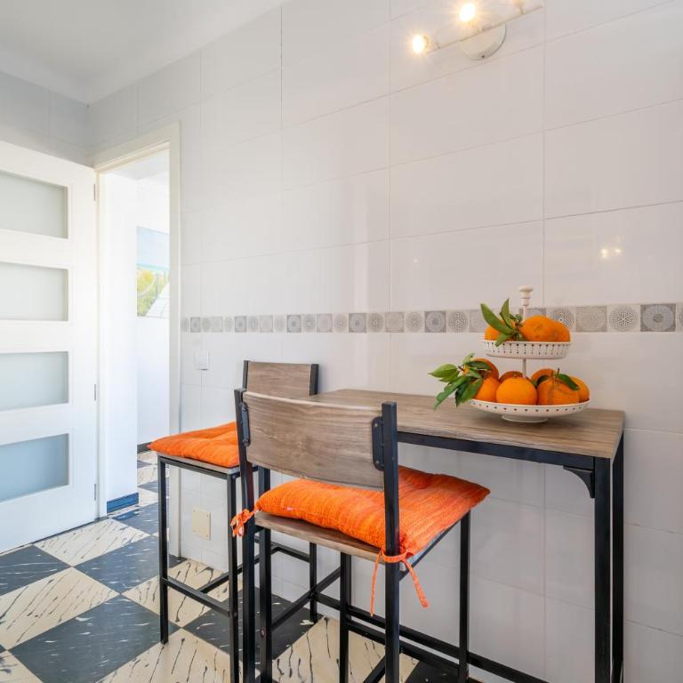 Fantastic - Two-Bedroom Deluxe Apartment with Balcony - 8