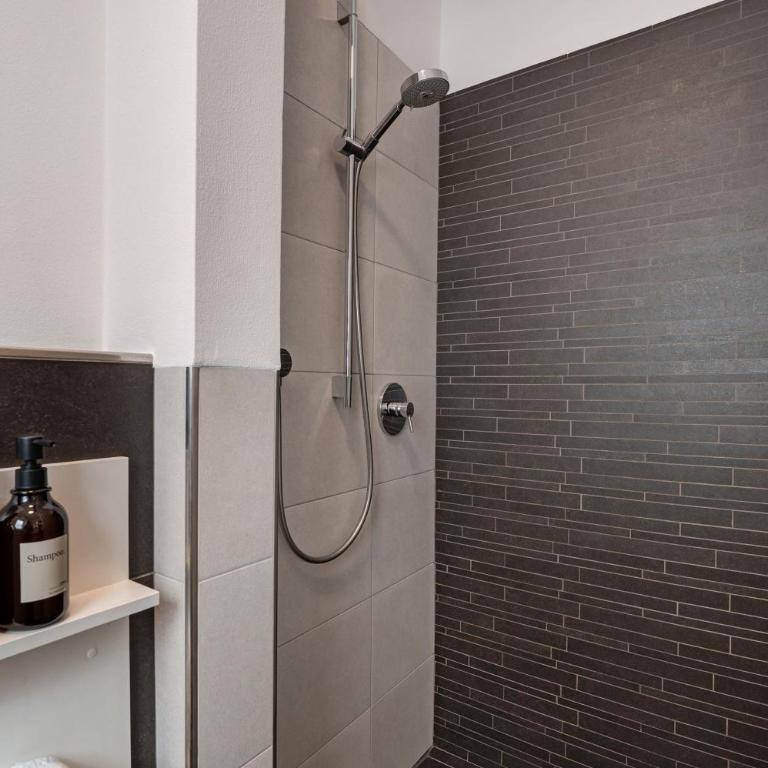 Vinea Guesthouse - Appartamento Deluxe con 2 Camere da Letto e Vista Giardino - 29