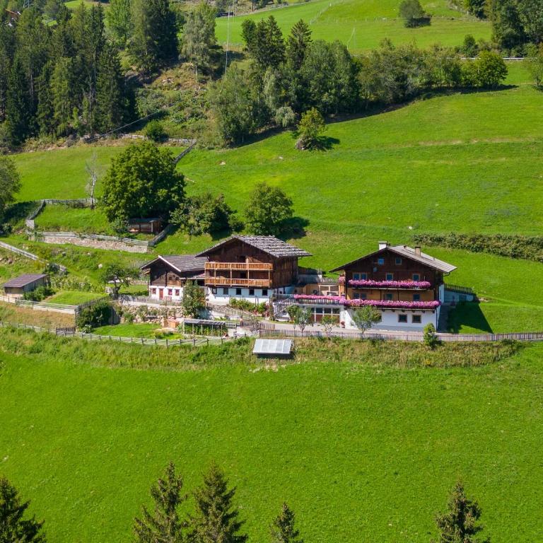 Panorama Apartment Raffeinhof - Two-Bedroom Deluxe Apartment with Garden View - 41
