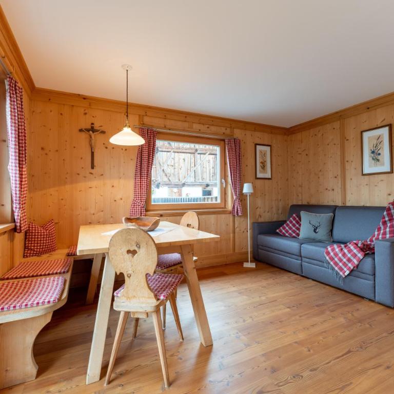Panorama Apartment Raffeinhof - Two-Bedroom Deluxe Apartment with Garden View - 10
