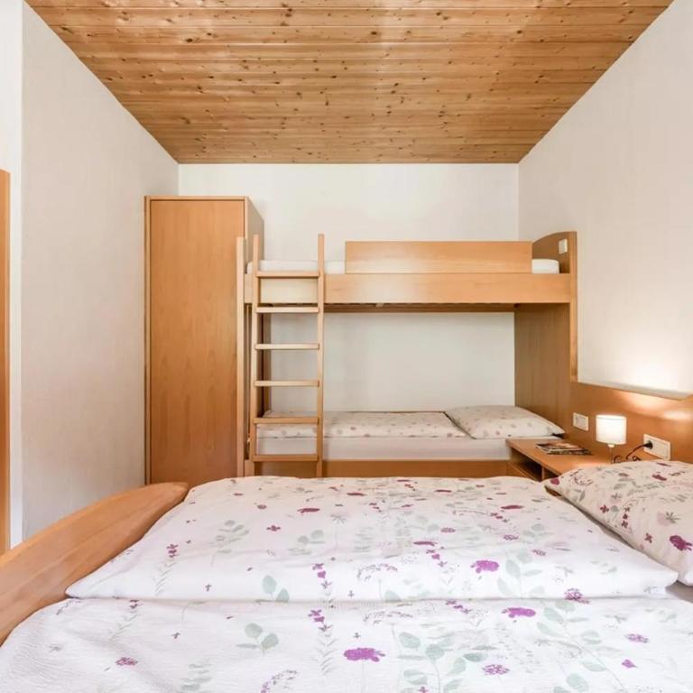 Angererhof - Appartement Simon - One-Bedroom Apartment with Garden View - 3