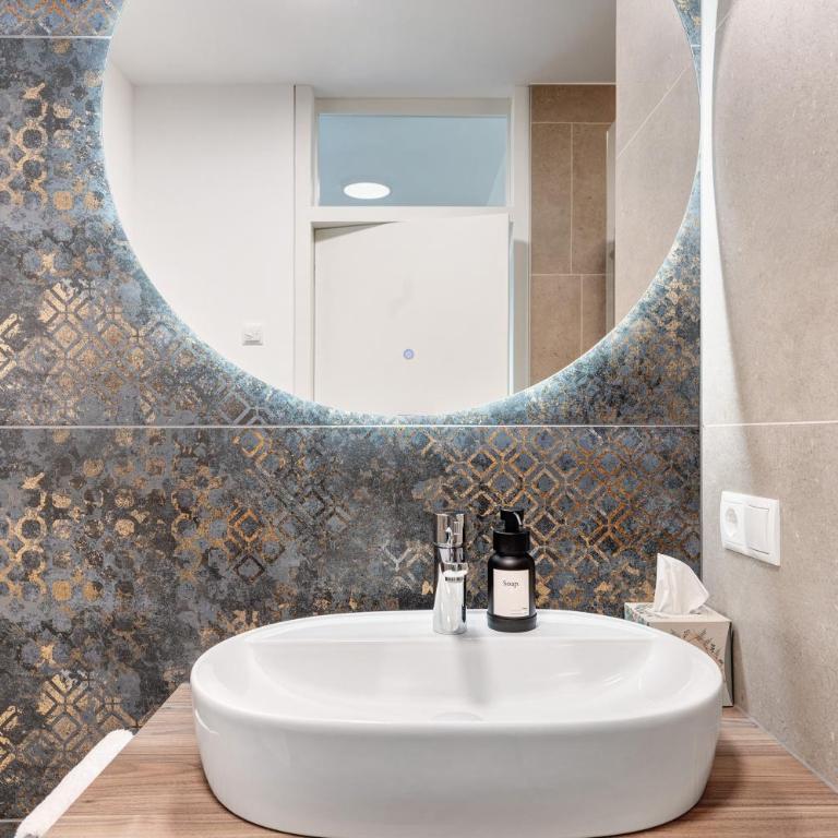 Vinea Guesthouse - Appartamento Superior con 1 Camera da Letto e Balcone - 22