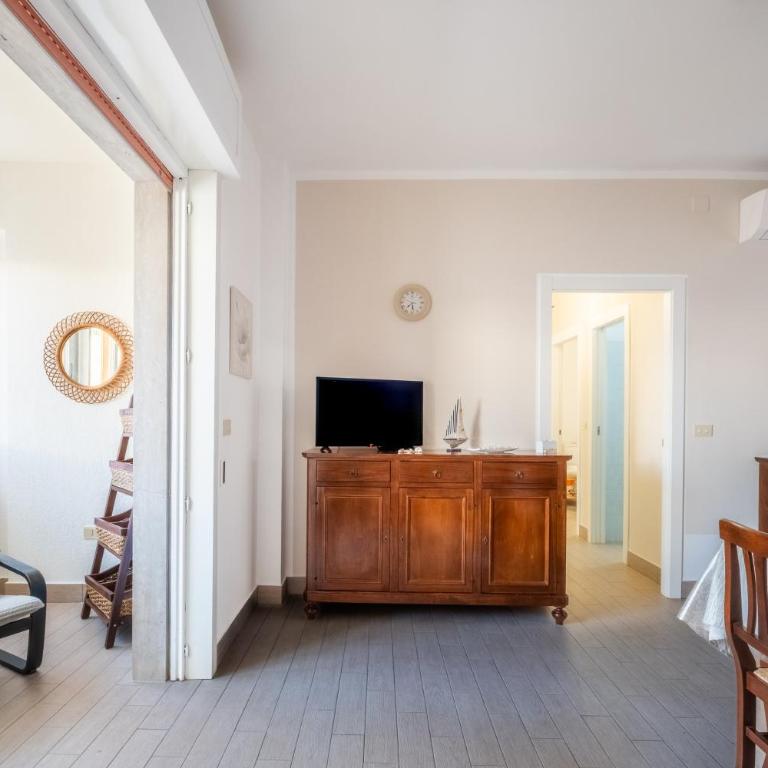 Areon - Central Coastal Residence - Three-Bedroom House - 5