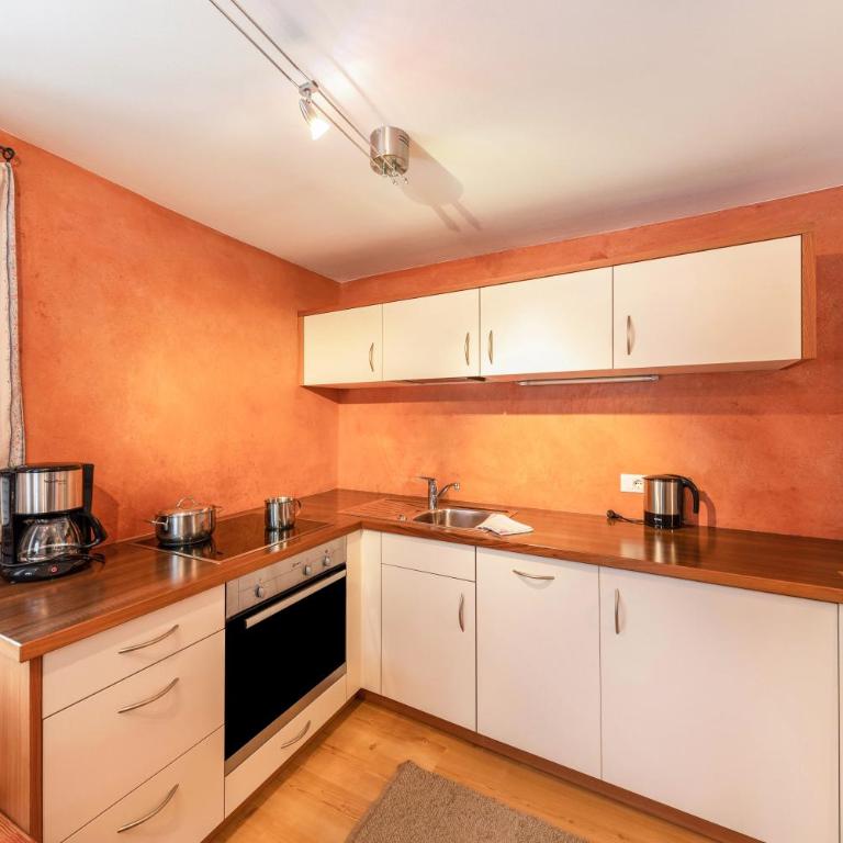 Florerhof Ferienwohnung Rose - Appartamento Deluxe con 2 Camere da Letto e Vista Giardino - 3