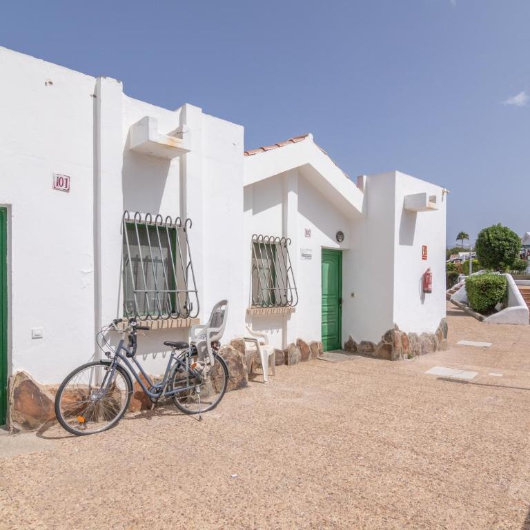 Beautiful Bungalow Maspalomas Lago - Two-Bedroom Deluxe Apartment with Garden View - 19