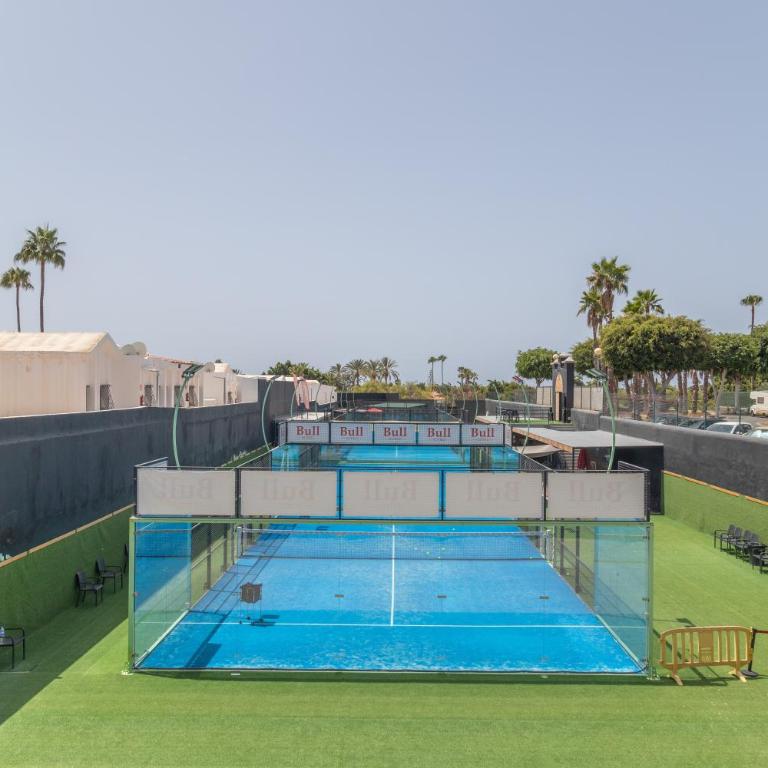 Beautiful Bungalow Maspalomas Lago - Two-Bedroom Deluxe Apartment with Garden View - 25