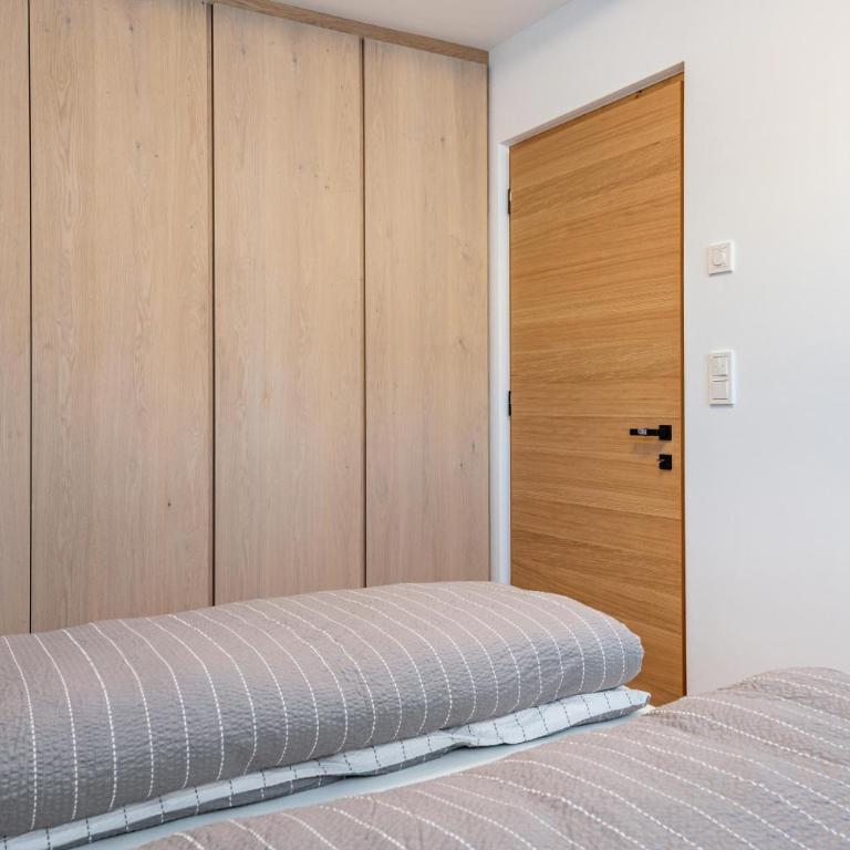 Mountain Meadows Apt 2 - Appartamento Deluxe con 2 Camere da Letto e Vista Giardino - 15