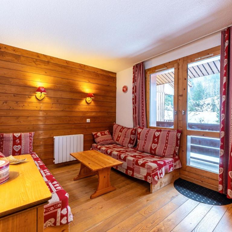 Lauziere dessus 50 - Two-Bedroom Deluxe Apartment with Balcony - 3