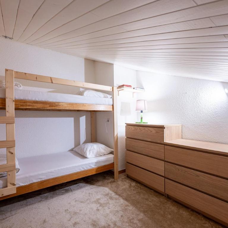 Lauziere dessus 50 - Two-Bedroom Deluxe Apartment with Balcony - 18