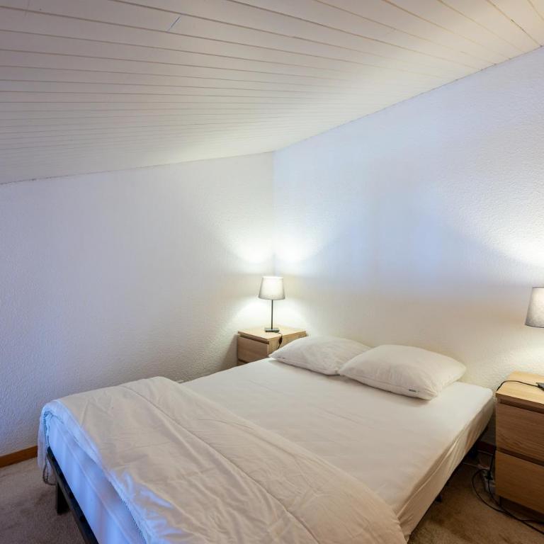 Lauziere dessus 50 - Two-Bedroom Deluxe Apartment with Balcony - 12