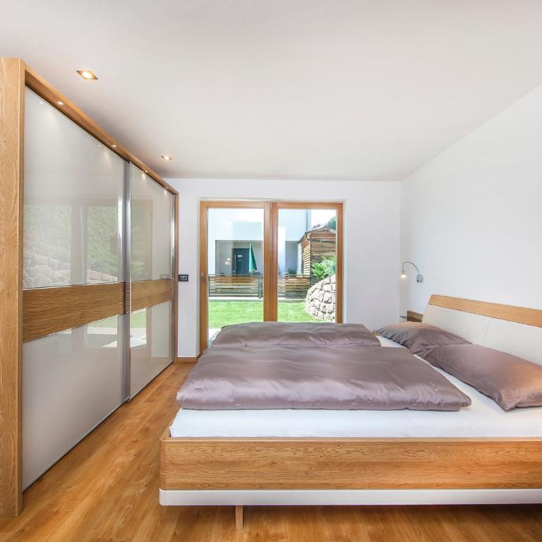 Avea App 2 - Deluxe-Apartment mit 2 Schlafzimmern und Gartenblick - 2