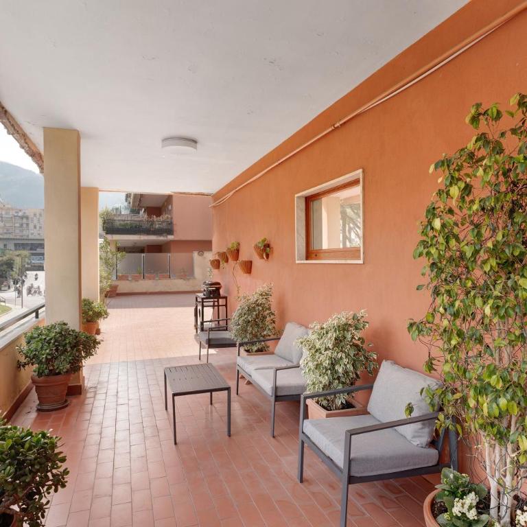 Grand Terrace Family Home - Two-Bedroom Deluxe Apartment with Garden View - 29