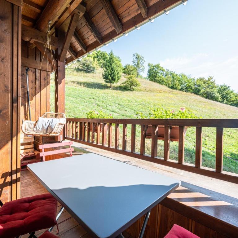 L'Escampette à la Fontanette - Two-Bedroom Deluxe Apartment with Garden View - 3