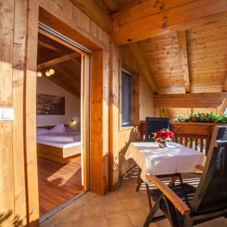 Tonigbauernhof Blumenwiese - Appartamento Deluxe con 2 Camere da Letto e Balcone - 2