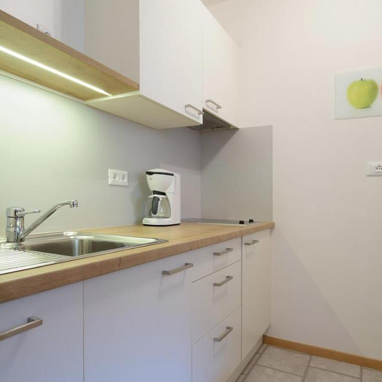 Rasnerhof Ferienwohnung Tschigat - Superior Apartment mit 1 Schlafzimmer und Balkon - 2
