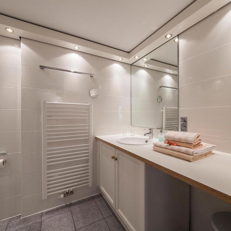 Ferienwohnungen Hensler - Deluxe Apartment mit Balkon und 2 Schlafzimmern - 9