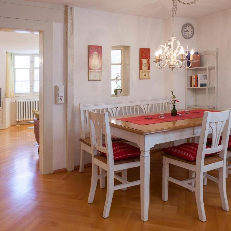 Ferienwohnungen Hensler - Deluxe Apartment mit Balkon und 2 Schlafzimmern - 4