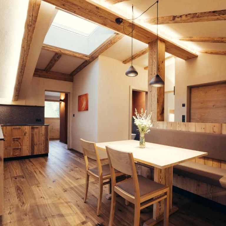 Obertimpflerhof Wohnung Lola - Two-Bedroom Deluxe Apartment with Garden View - 1