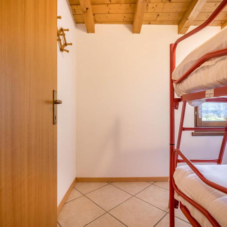 Agriturismo Val d' Egoi 1 - Appartamento Deluxe con 2 Camere da Letto e Vista Giardino - 7