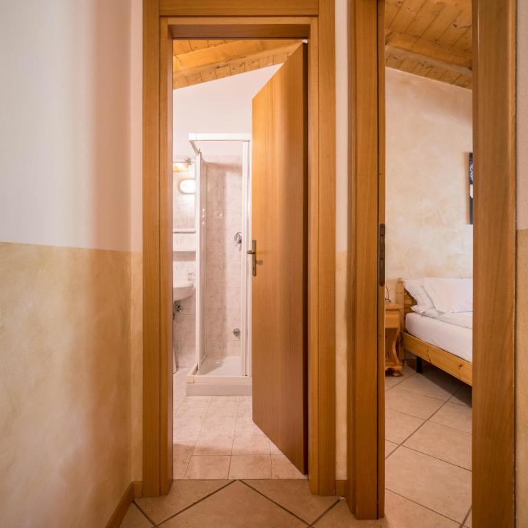 Agriturismo Val d' Egoi 1 - Appartamento Deluxe con 2 Camere da Letto e Vista Giardino - 18