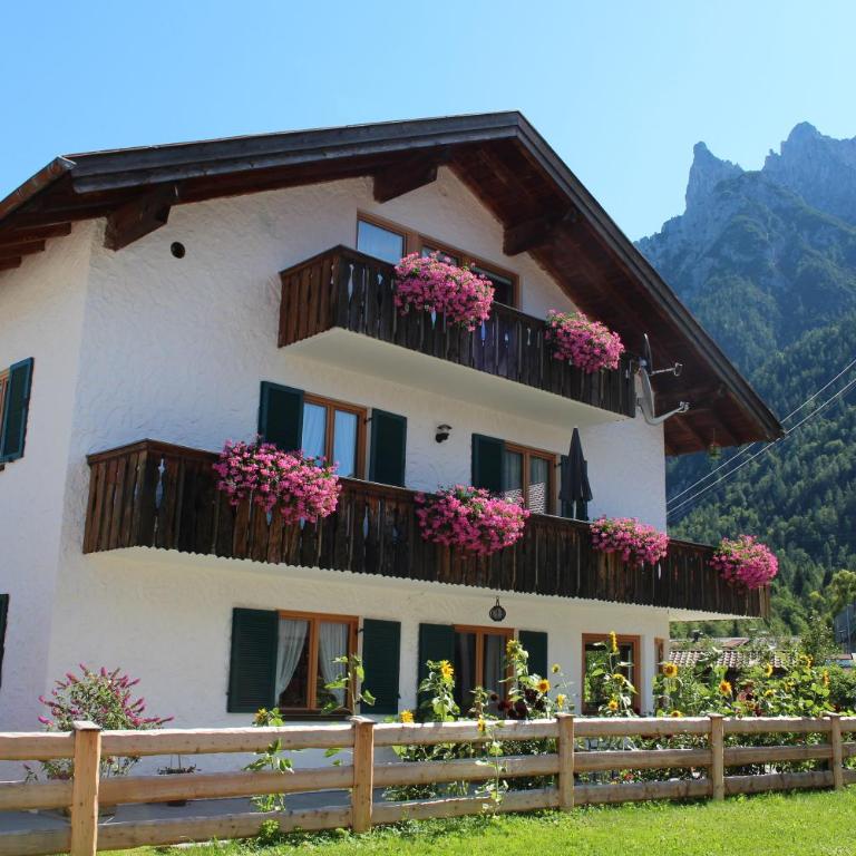 Barbara Jais - Superior Apartment mit 1 Schlafzimmer und Balkon - 1