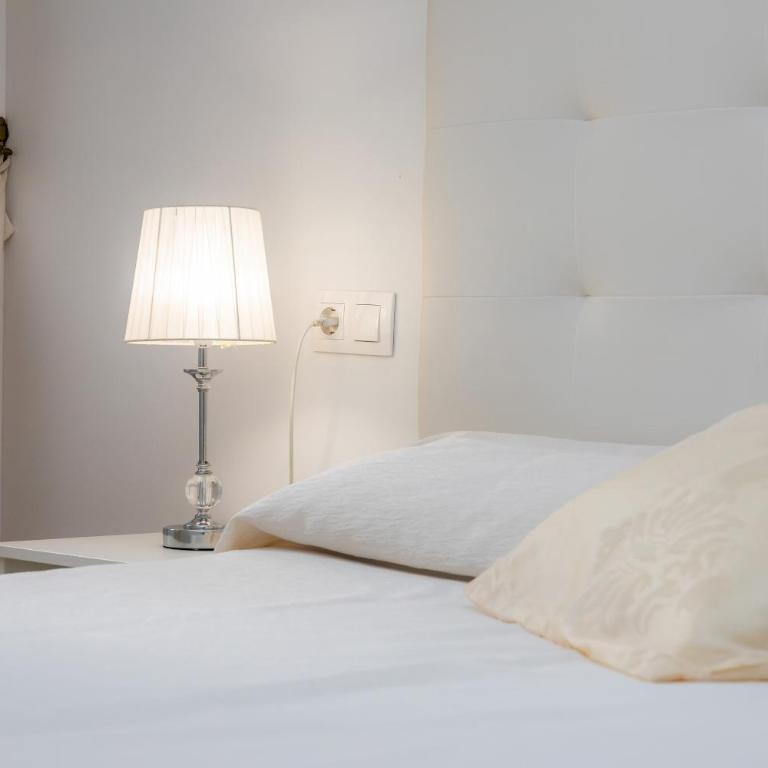 Can Miquel - Three-Bedroom House - 17