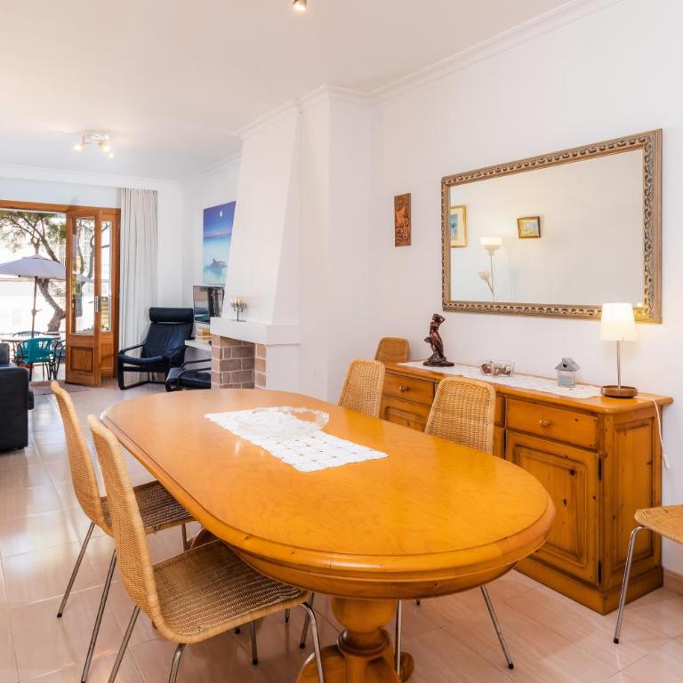 Can Miquel - Three-Bedroom House - 9