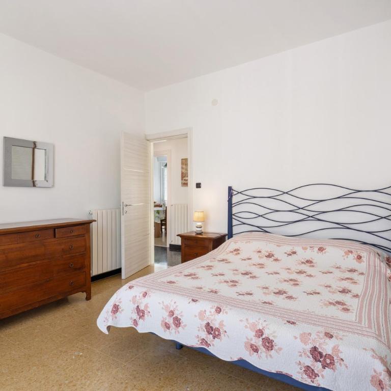 Holiday Flats Cinque Terre - Appartamento Premium con 3 Camere da Letto e Balcone - 11
