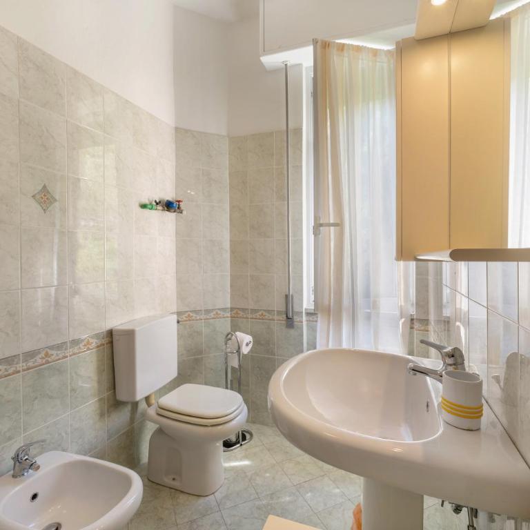 Holiday Flats Cinque Terre - Appartamento Premium con 3 Camere da Letto e Balcone - 14
