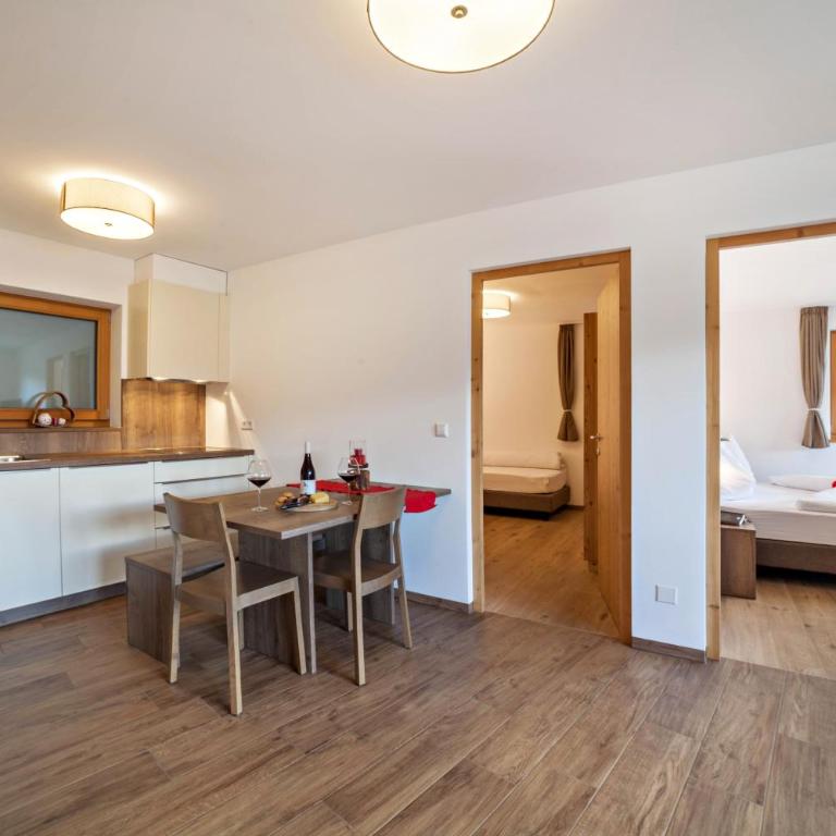 Flatschhof - Apartment Vermoi - Apartment mit 2 Schlafzimmern und Bergblick - 3