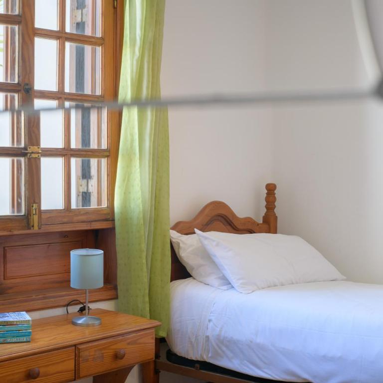 Puerto Chico 7 - Two-Bedroom Deluxe Apartment with Ocean View - 25