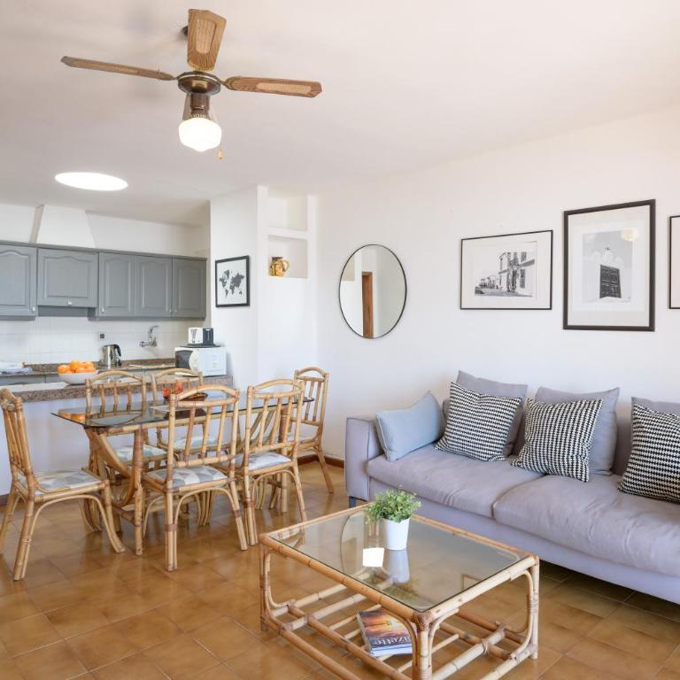 Puerto Chico 7 - Two-Bedroom Deluxe Apartment with Ocean View - 13