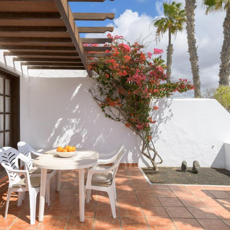 Puerto Chico 7 - Two-Bedroom Deluxe Apartment with Ocean View - 8