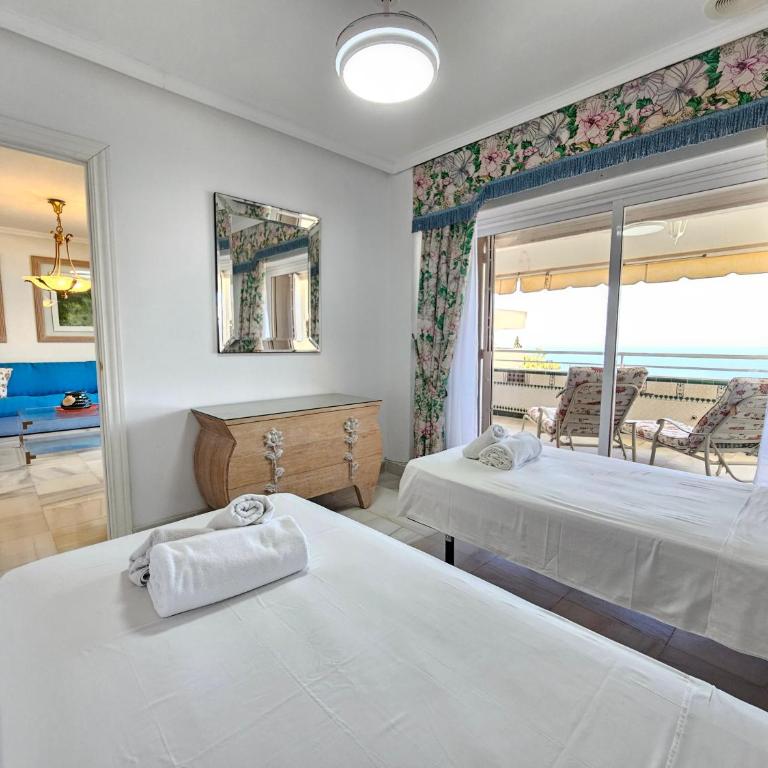 Apartamento Las Terrazas - Three-Bedroom Apartment with Water View - 7