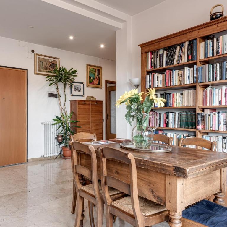 Firenze terrazza, doppio parcheggio - Two-Bedroom Deluxe Apartment with Balcony - 8
