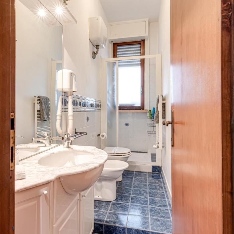 Firenze terrazza, doppio parcheggio - Two-Bedroom Deluxe Apartment with Balcony - 15