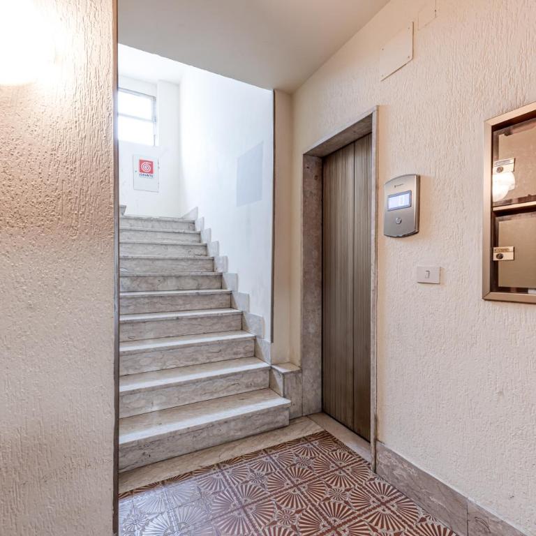 Firenze terrazza, doppio parcheggio - Two-Bedroom Deluxe Apartment with Balcony - 23