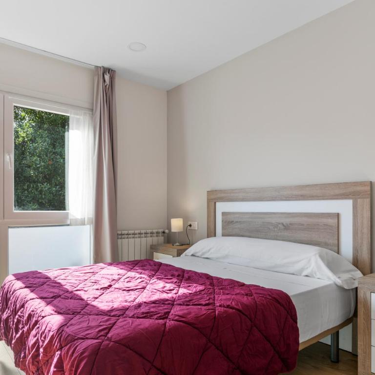 2 Plazas 3 Ballota sin jardin B - Superior One-Bedroom Apartment with Balcony - 9