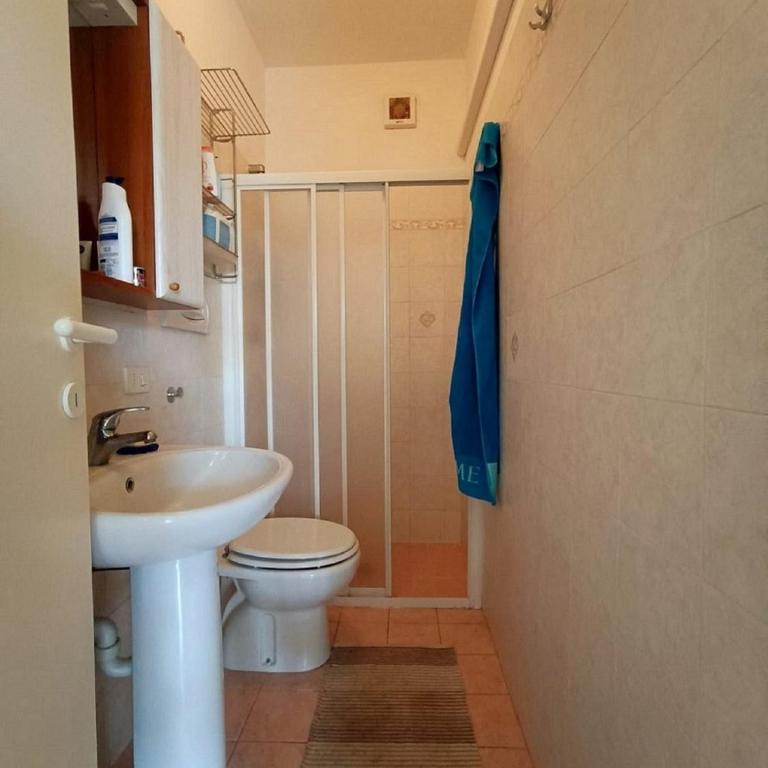 App Casa Dei Pini - Bilocale - Casa con 1 Camera da Letto - 9