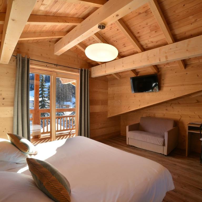 Hotel & Restaurant Les Escondus - Chambre Quadruple Premium - 1